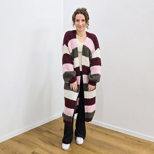 Bouclé-Strickjacke Sona